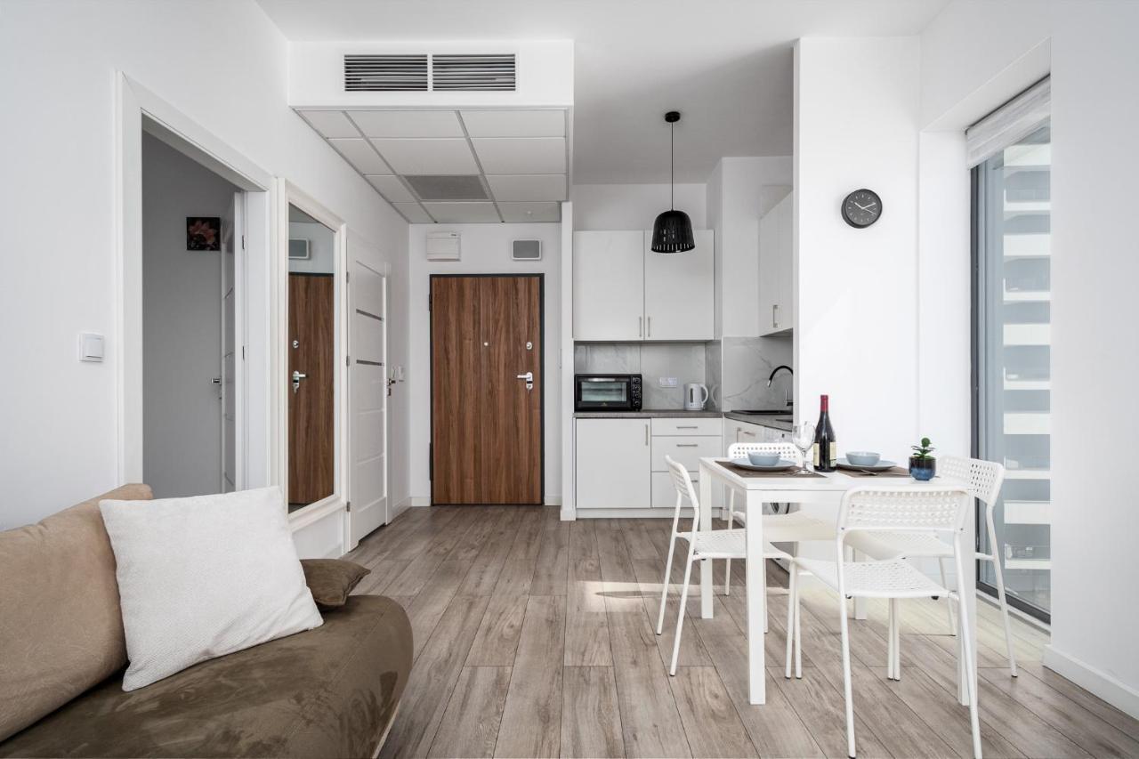 Apartament Ks Wola Prymasa 407 Warsaw Exterior photo
